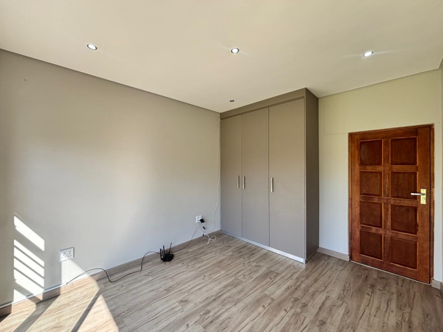 3 Bedroom Property for Sale in Van Der Hoff Park North West